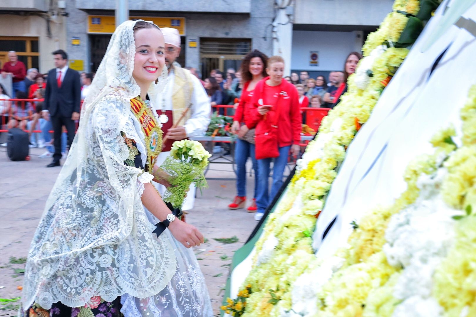 Galería de fotos de la ofrenda a Sant Pasqual en las fiestas de Vila-real