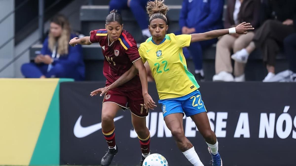 Rai Carrasco en el partido de Venezuela contra Brasil