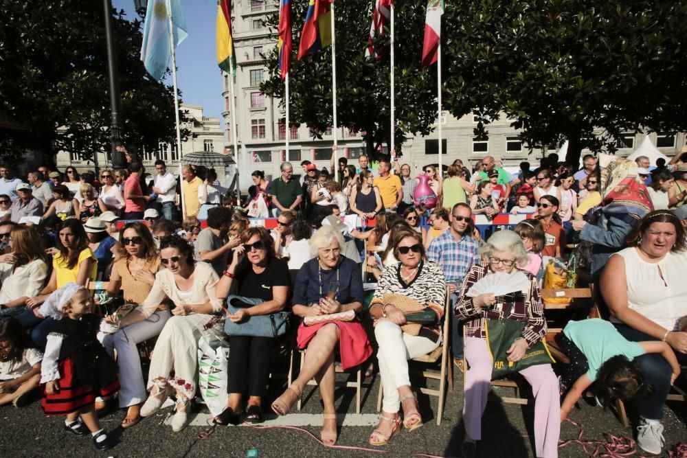 Desfile del Día de América en Asturias