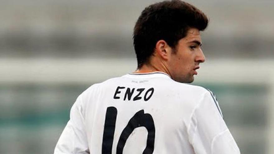 Enzo Zidane, con la camiseta del Madrid.