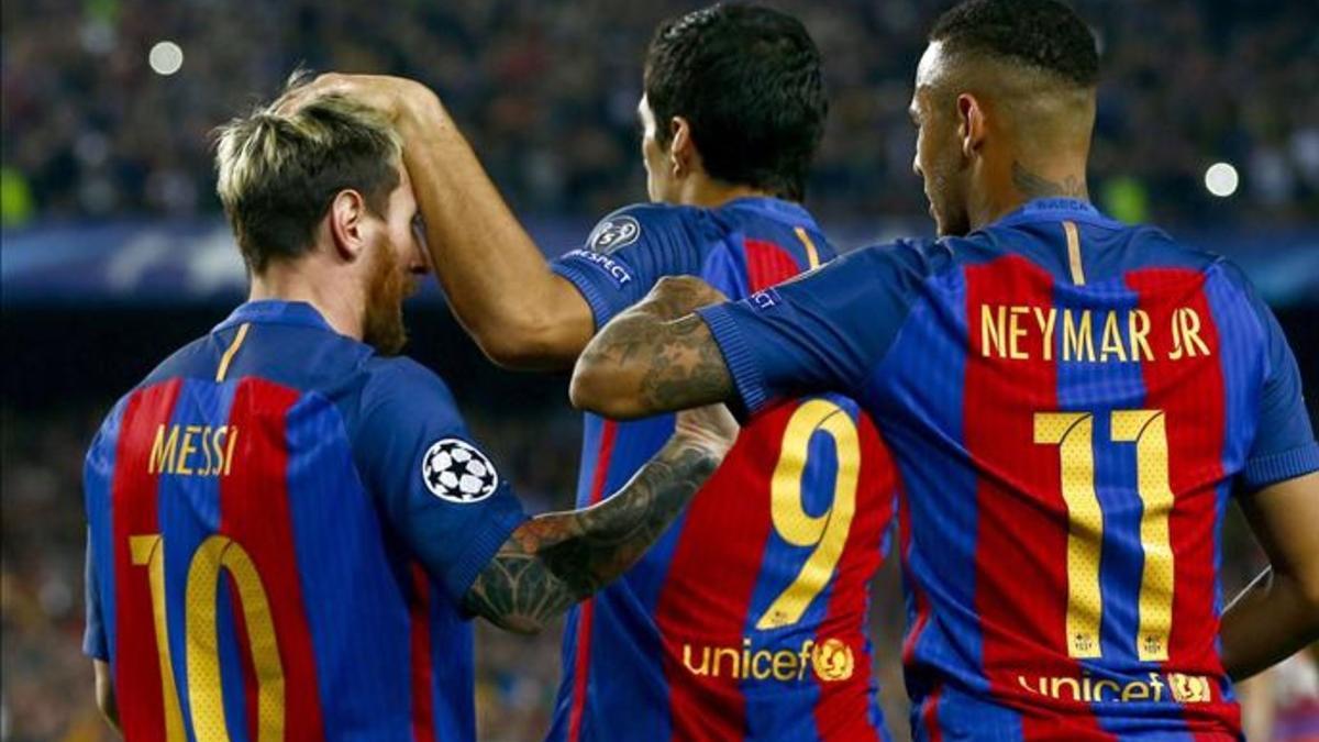 Las estrellas del FC Barcelona llaman la atención de los aficionados