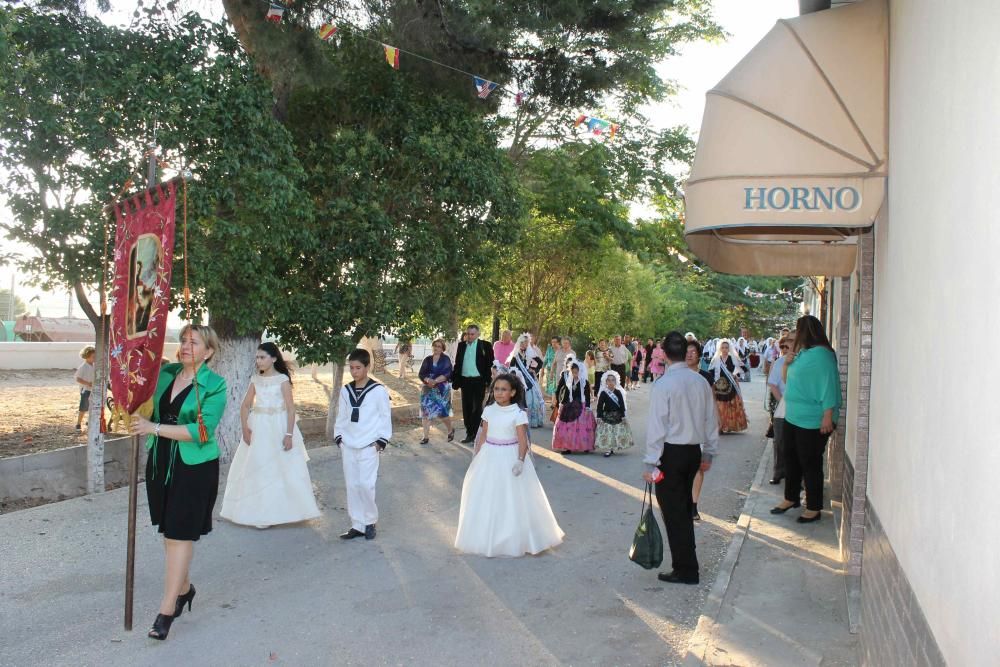 El patrón de La Encina es San Juan, que se celebra el fin de semana posterior al 24 de junio.