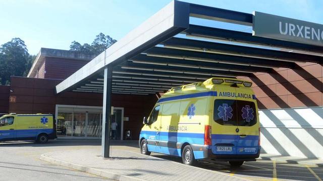 La entrada a Urgencias del Hospital do Salnés. |  Noé Parga