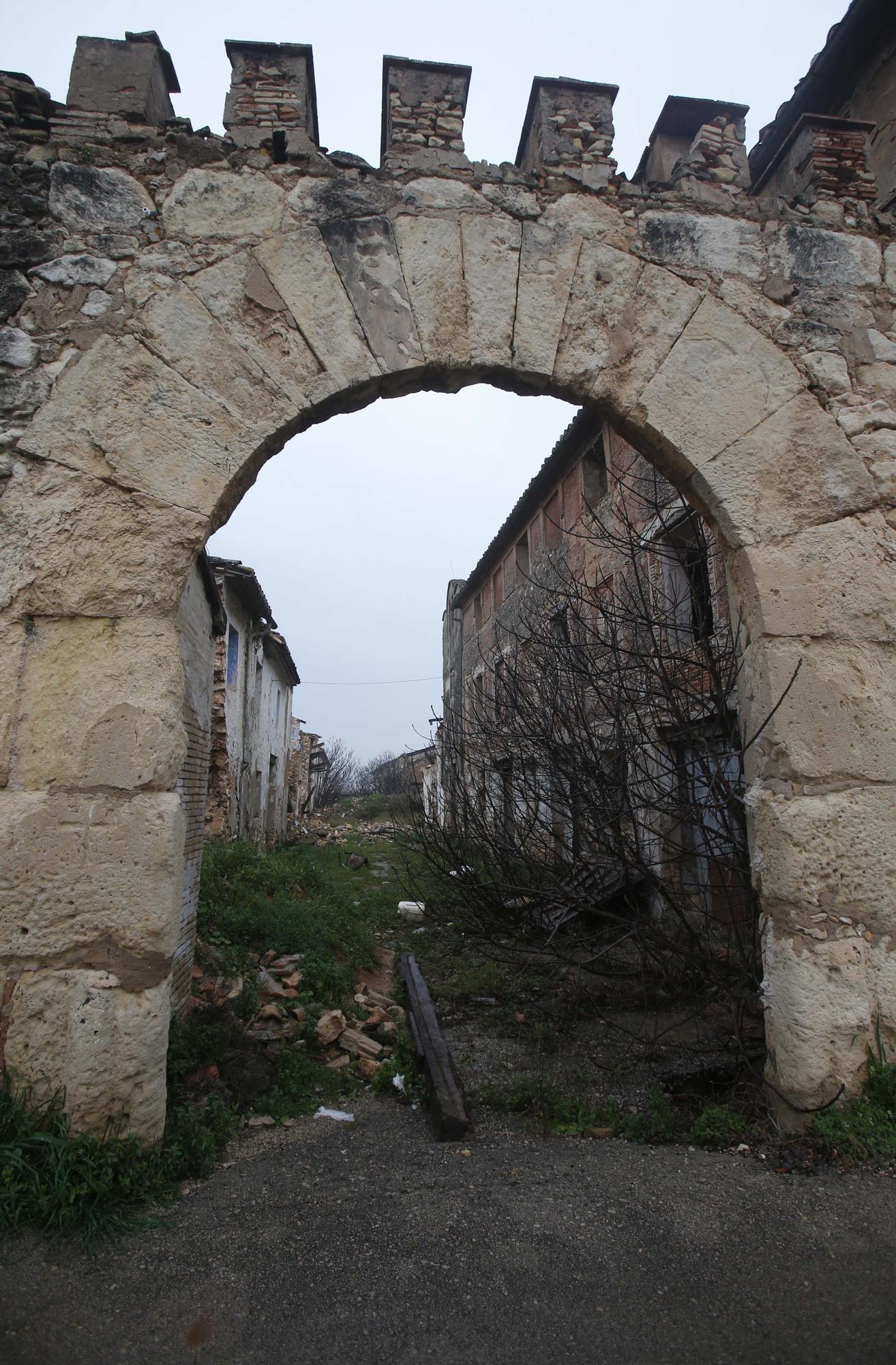 El poblado abandonado de Berfull, una cita con el pasado
