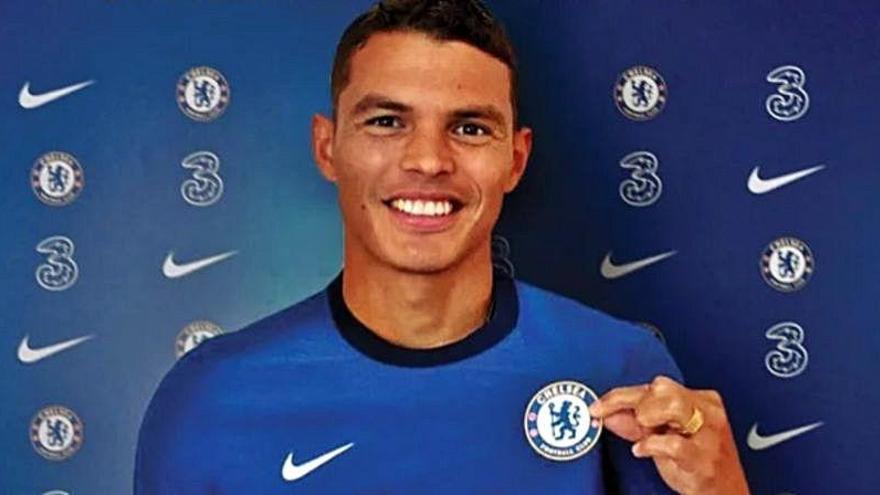 Thiago Silva refuerza la zaga del Chelsea