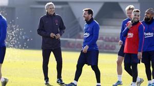 Setién y Messi, en un entrenamiento del FC Barcelona