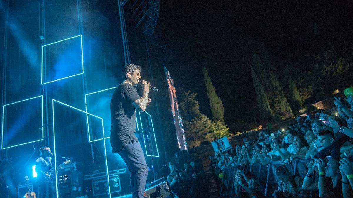 Melendi acierta con su &#039;Cubo de Rubick&#039; en el Teatro de la Axerquía