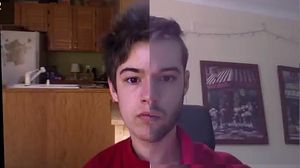 Hugo, un jove canadenc, es va fer ’selfies’ durant més de vuit anys, per deixar constància de com envellia.
