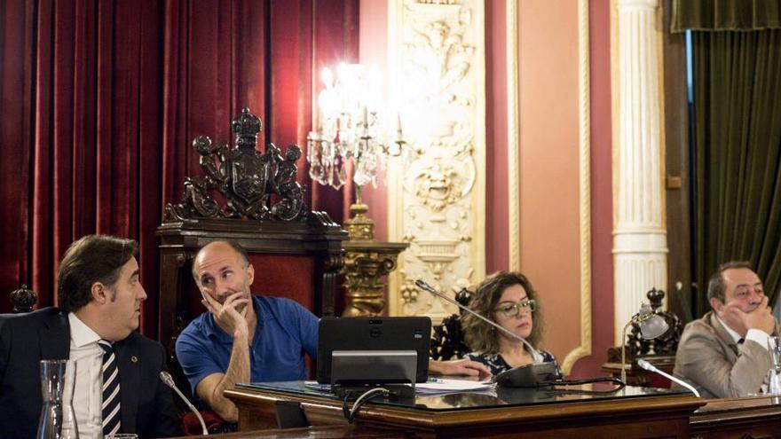 Jácome, en un pleno municipal.