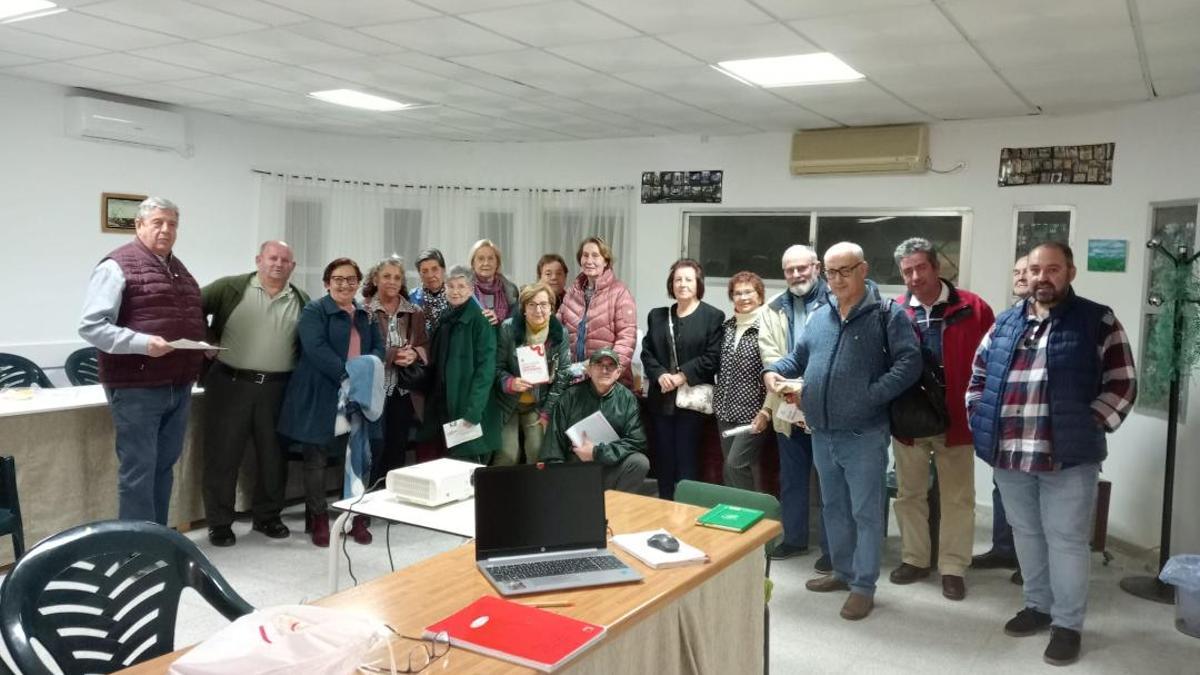 Participantes en la actividad formativa en Acehúche.