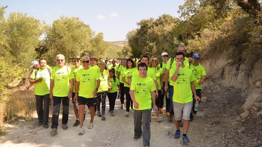 Down Huesca reúne a 450 personas en una andada
