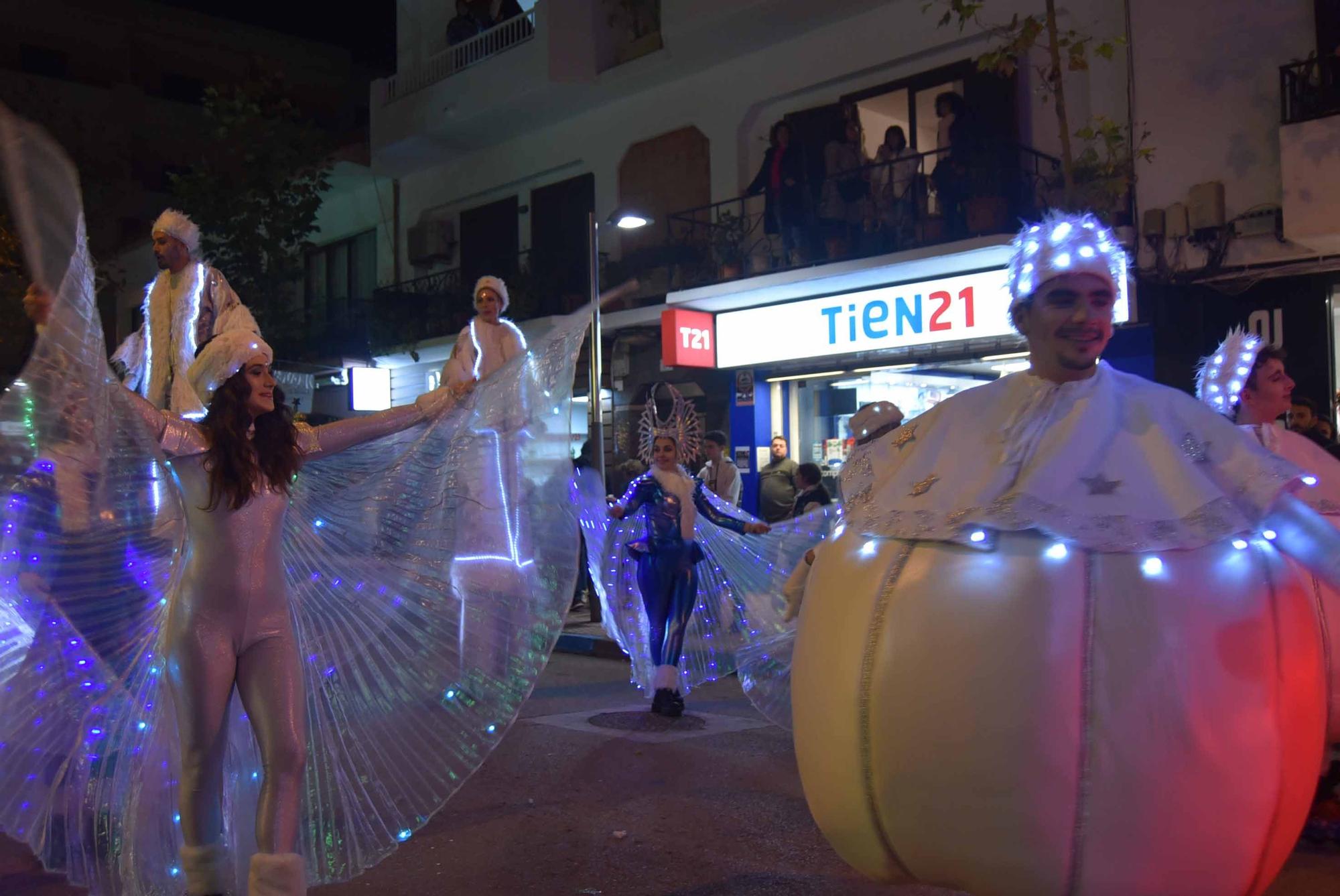 Mira aquí la galería de fotos completa de los Reyes Magos en Santa Eulària