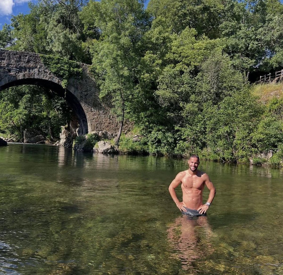 Mario Suárez posa en la Garganta.