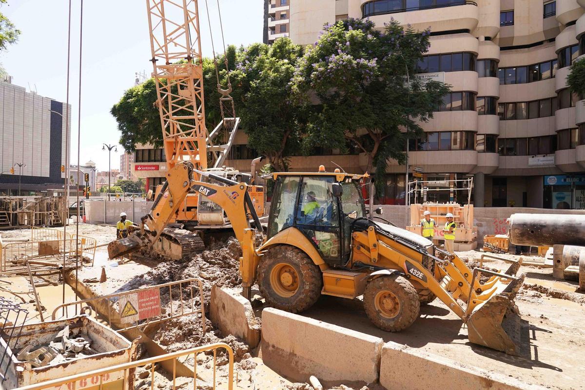 Obras del Metro de Málaga en la calle Hilera.