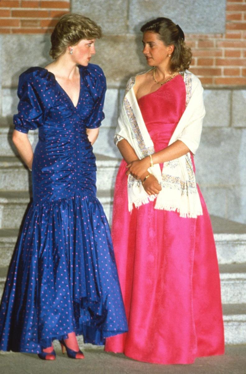 Diana de Gales junto a la Infanta Cristina en su viaje a España en 1987