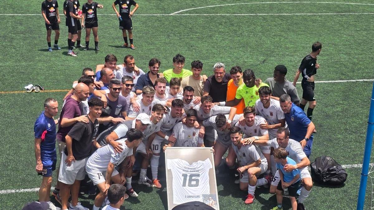 Un momento de la despedida a Raúl.