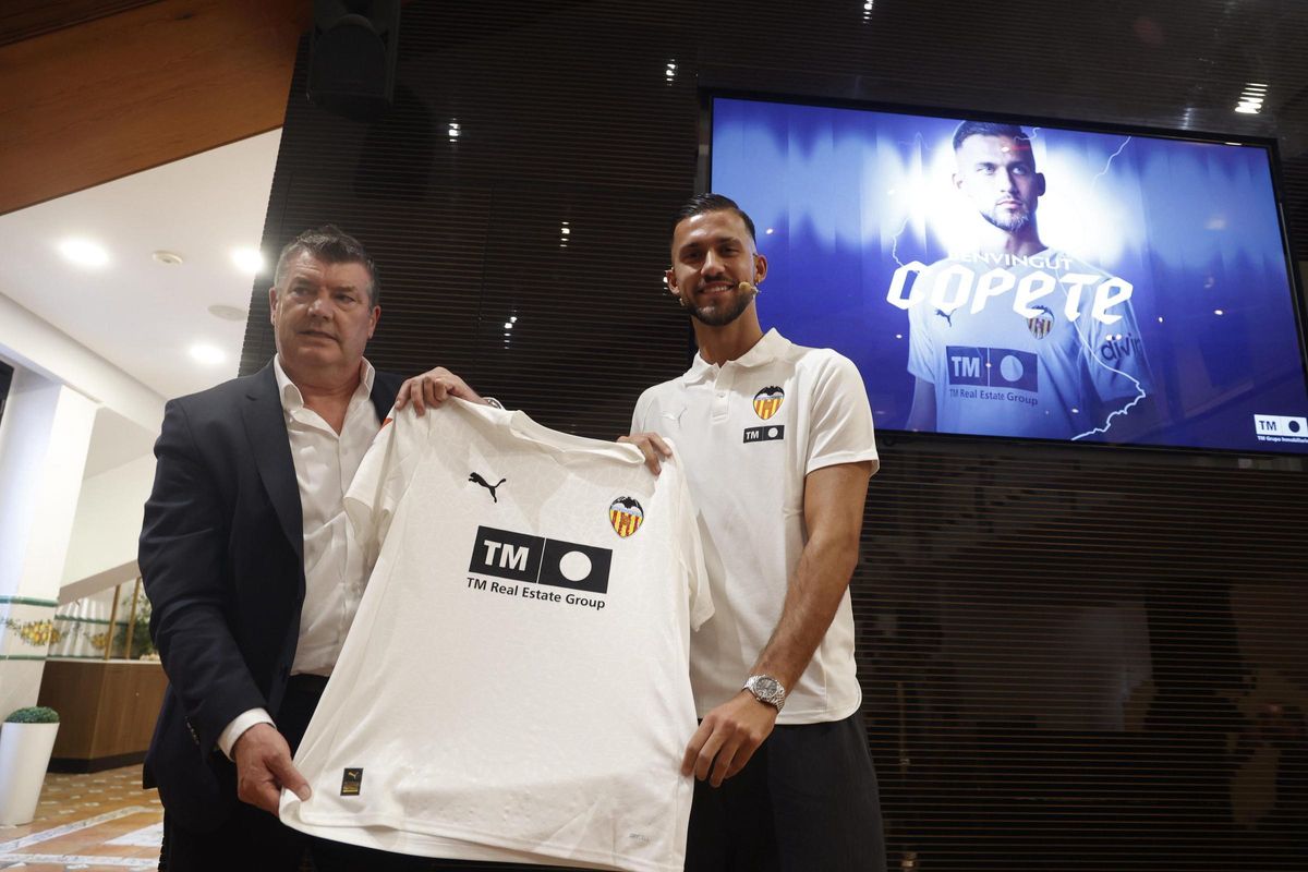 Copete, presentado como nuevo jugador del Valencia CF