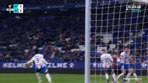 Los jugadores del Levante reclamaron penalti por una mano de Keita Baldé