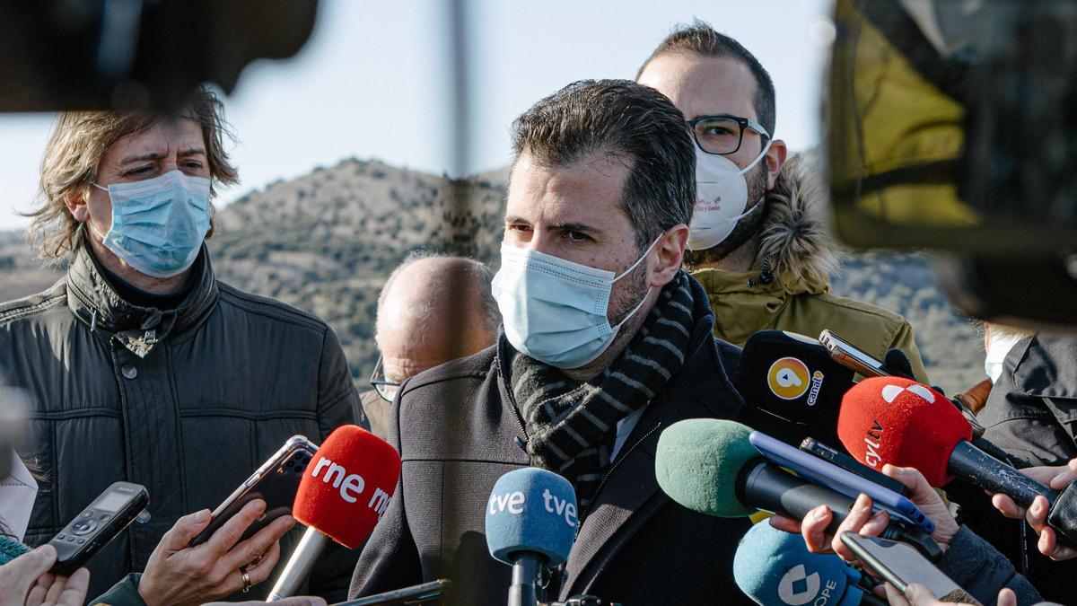 Luis Tudanca visita en Soria los terrenos del Centro de Procesamiento de Datos de la Seguridad Social.