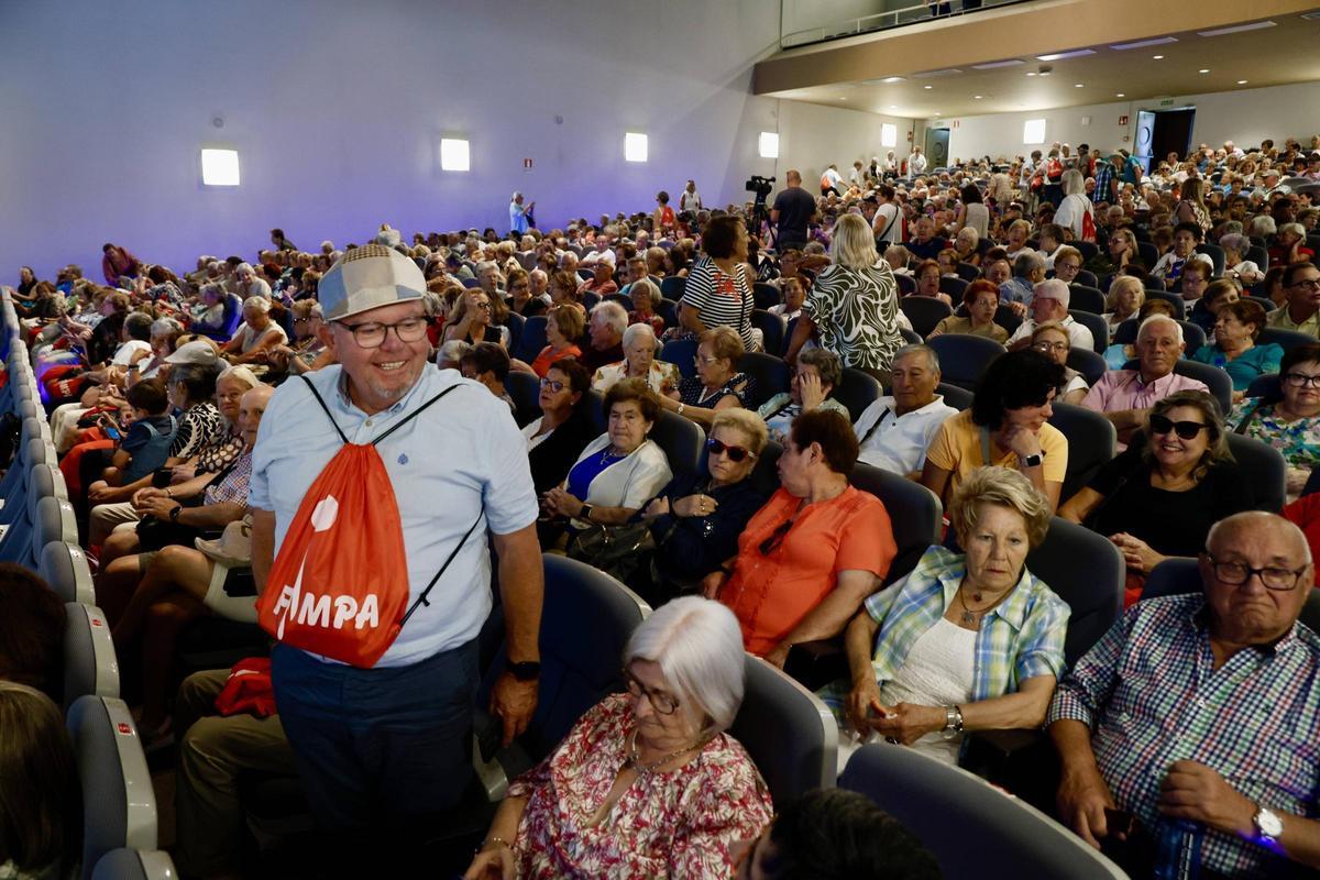 Asistentes a una de las concentraciones de la FAMPA, en Gijón.