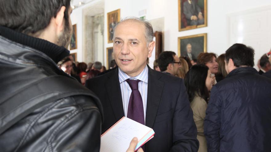 Enrique Crespo tras enterarse del premio de la lotería.