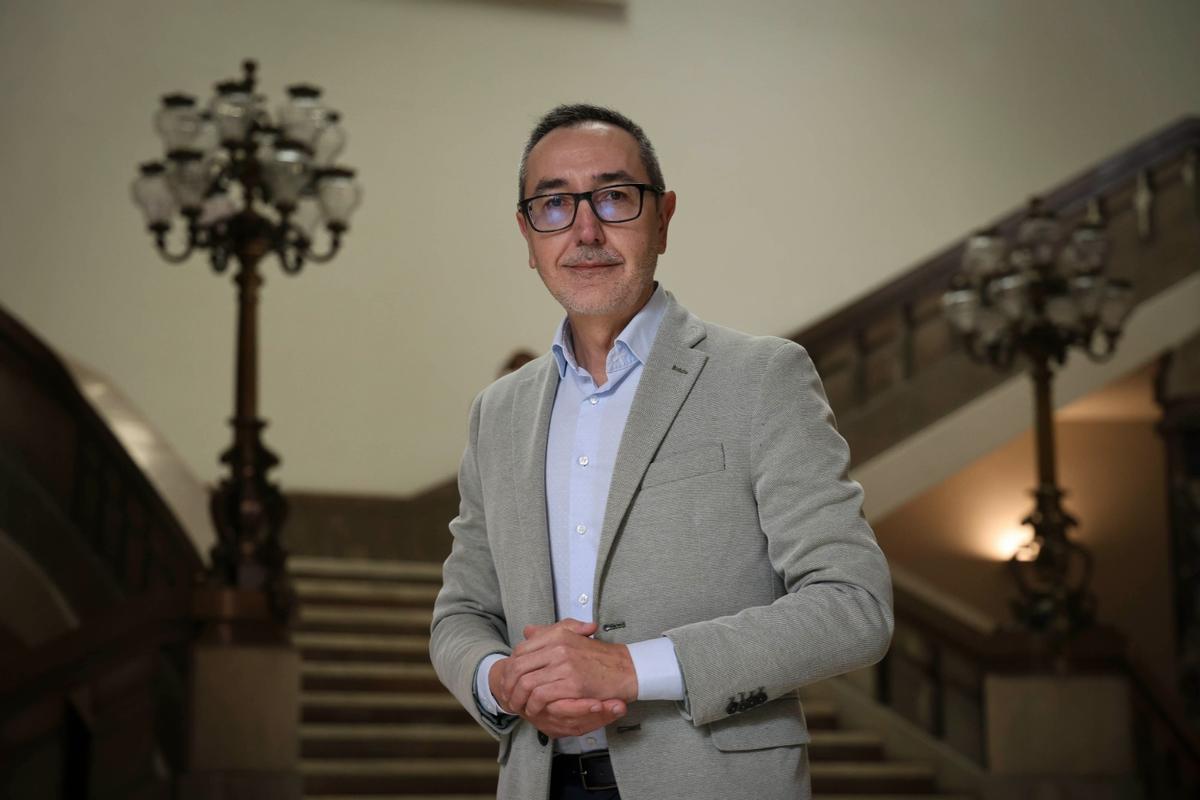 Francisco Ródenas antes de presentar oficialmente su candidatura al rectorado de la UV