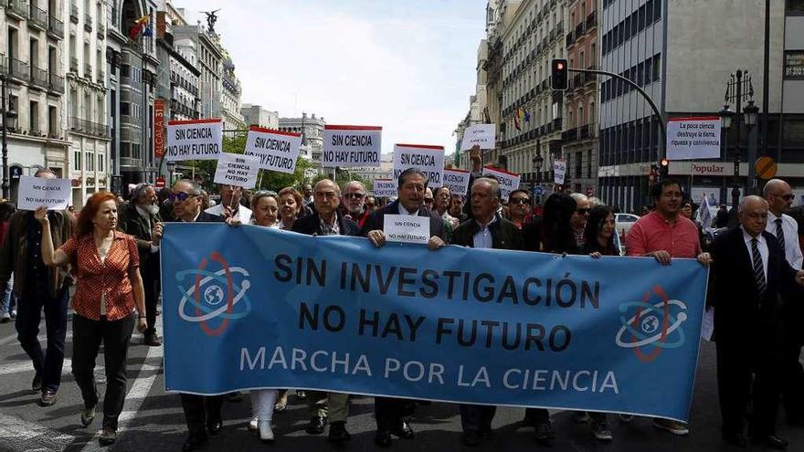 Cabecera de la protesta celebrada ayer en Madrid.