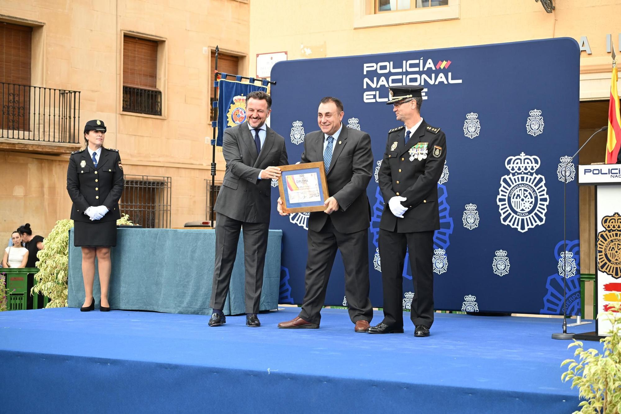 La Policía Nacional de Elche celebre el día de su patrón