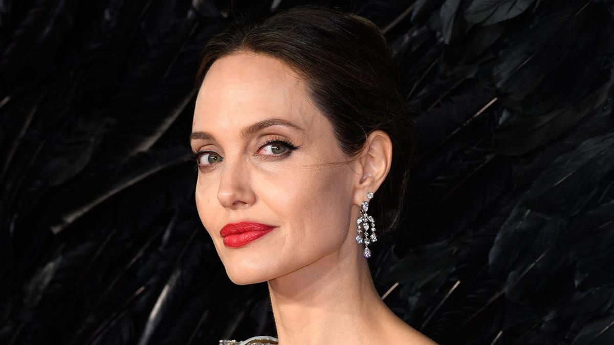 Las cejas circunflejas de Angelina Jolie