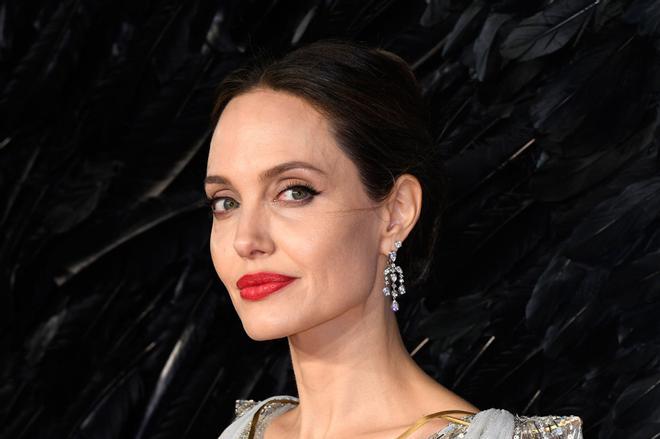 Las cejas circunflejas de Angelina Jolie