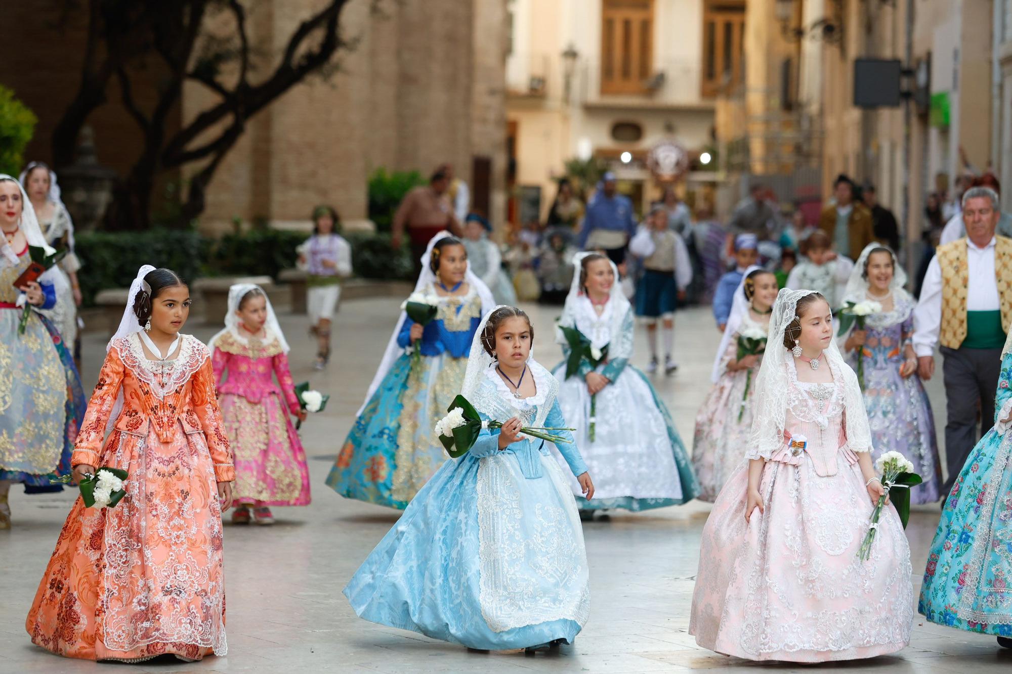 Búscate en el primer día de la Ofrenda en la calle San Vicente entre las 17:00 y las 18:00