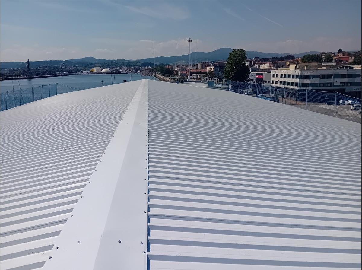 El nuevo tejado de la vieja rula de Avilés.