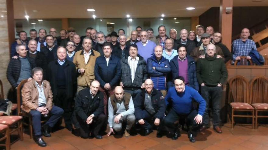 Décima cena anual de exjugadores y exentrenadores del Gedo