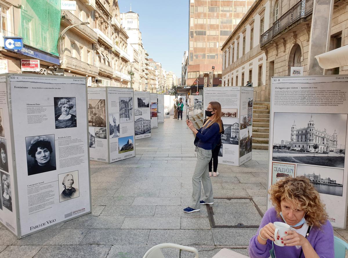 Inauguración da exposición ‘Emilia Pardo Bazán no País das Rías”  na rúa Príncipe de Vigo o pasado ano.