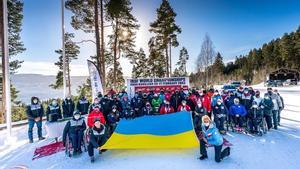 Acto solidario hacia Ucrania entre los participantes en el Campeonato del Mundo de Parabobsleigh.