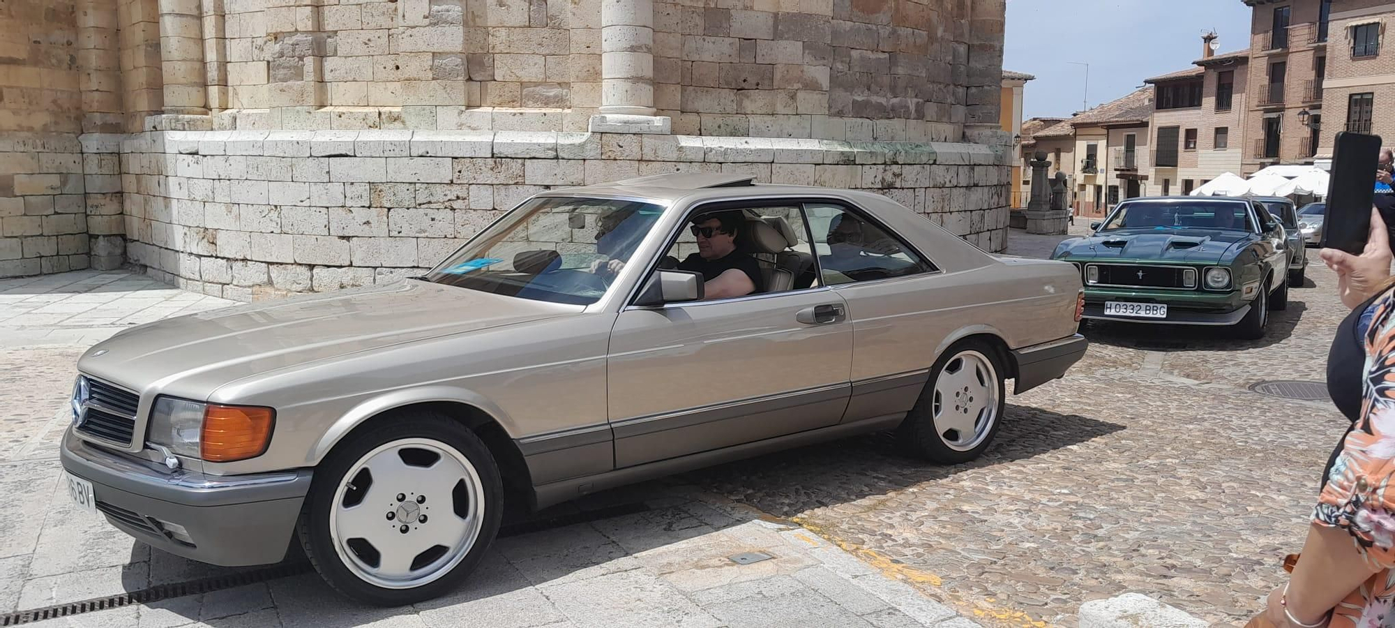 GALERÍA | Reunión de coches clásicos y fiesta de disfraces en Toro