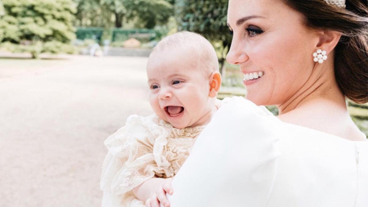 La sonrisa del príncipe Louis y Kate Middleton