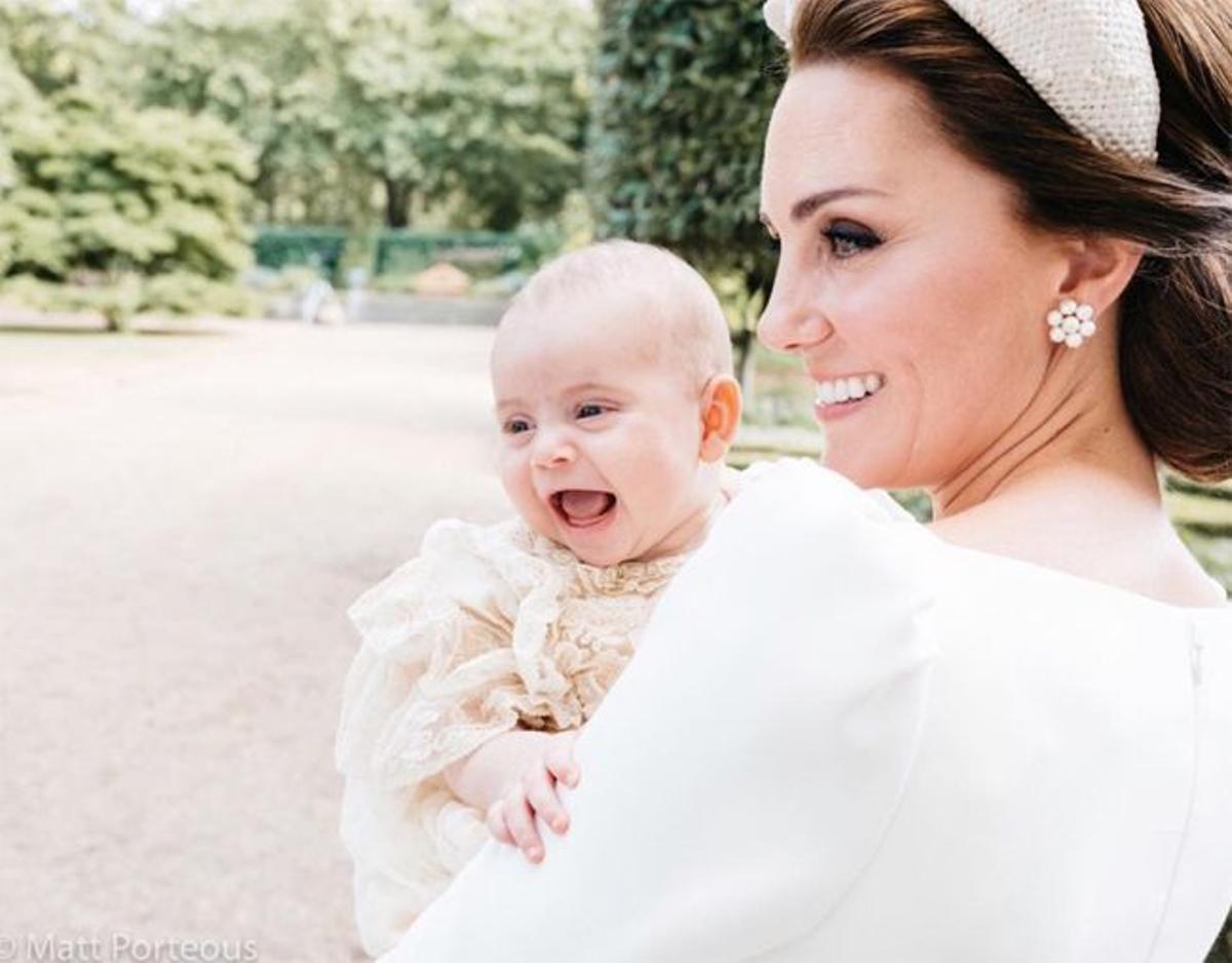 La sonrisa del príncipe Louis y Kate Middleton