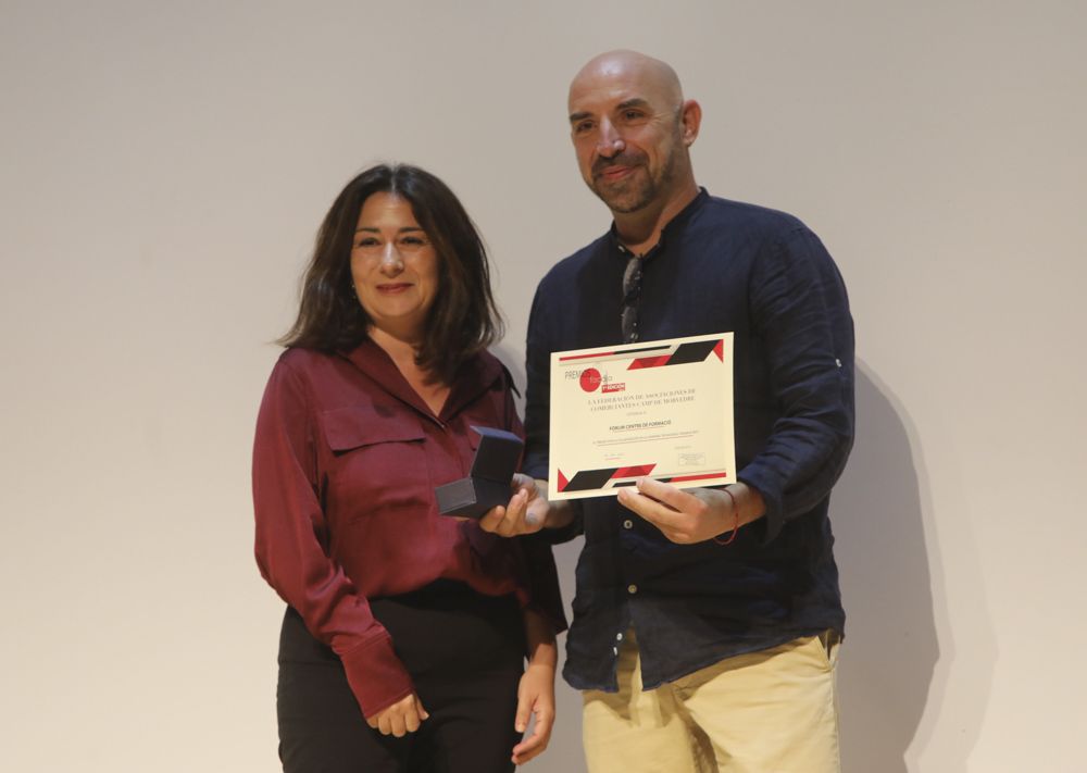 Facosa premia al comercio local en Sagunt.