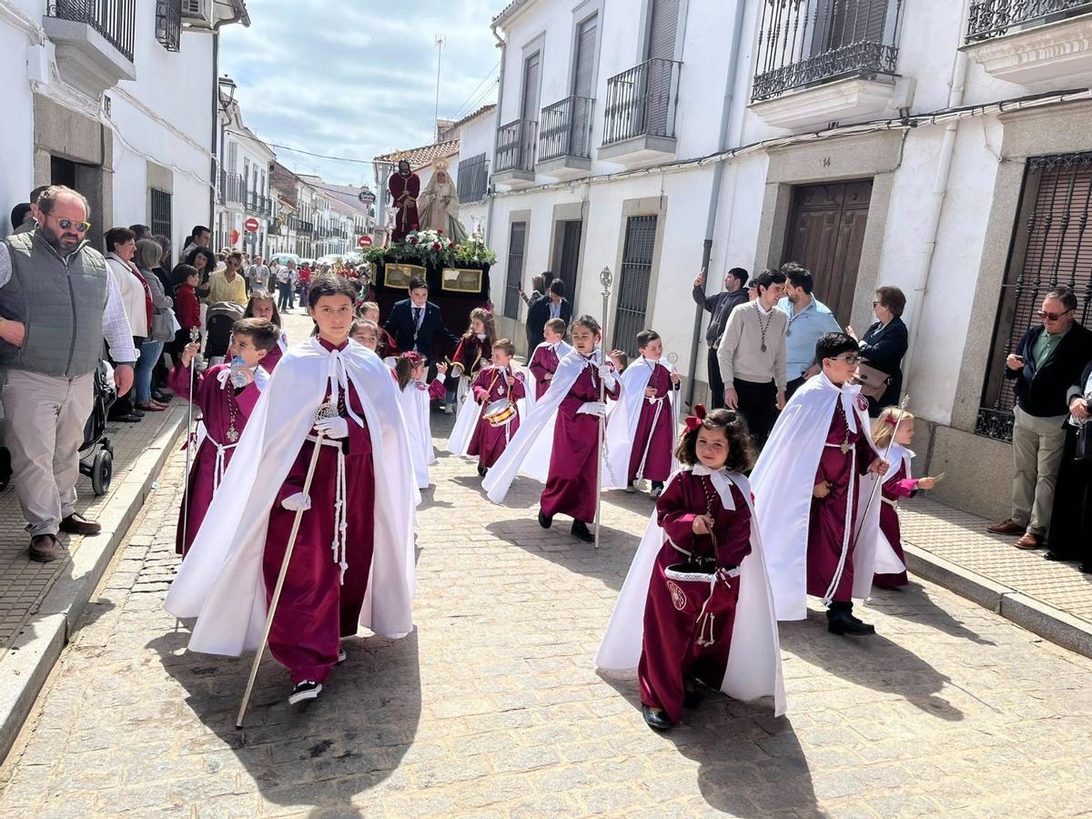 Los pequeños de Lucena y Villanueva de Córdoba disfrutan de la Semana Santa chiquita