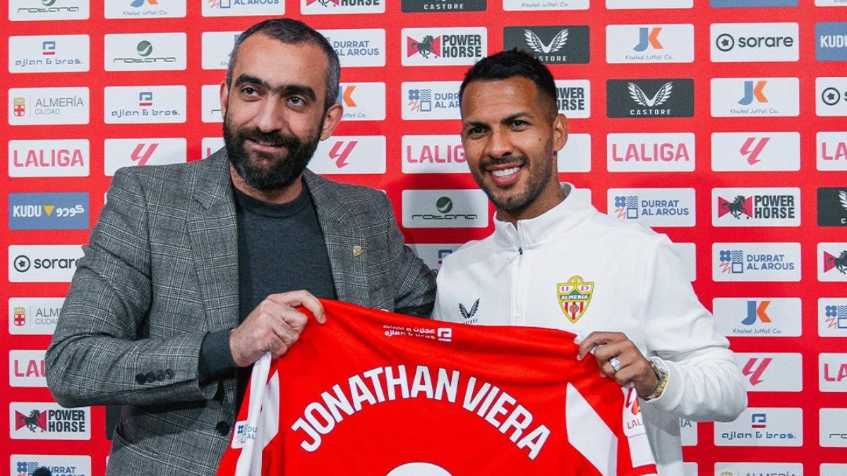 Jonathan Viera: &quot;Uno tiene que estar donde a uno lo quieren&quot;