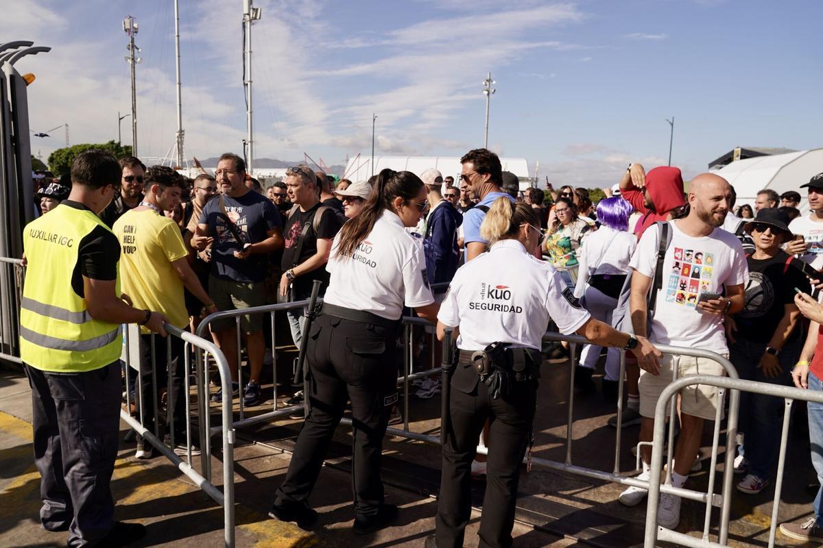 Este domingo, nuevo colapso en la entrada de la Comic-Con por problemas de aforo que ha cabreado a cientos de asistentes