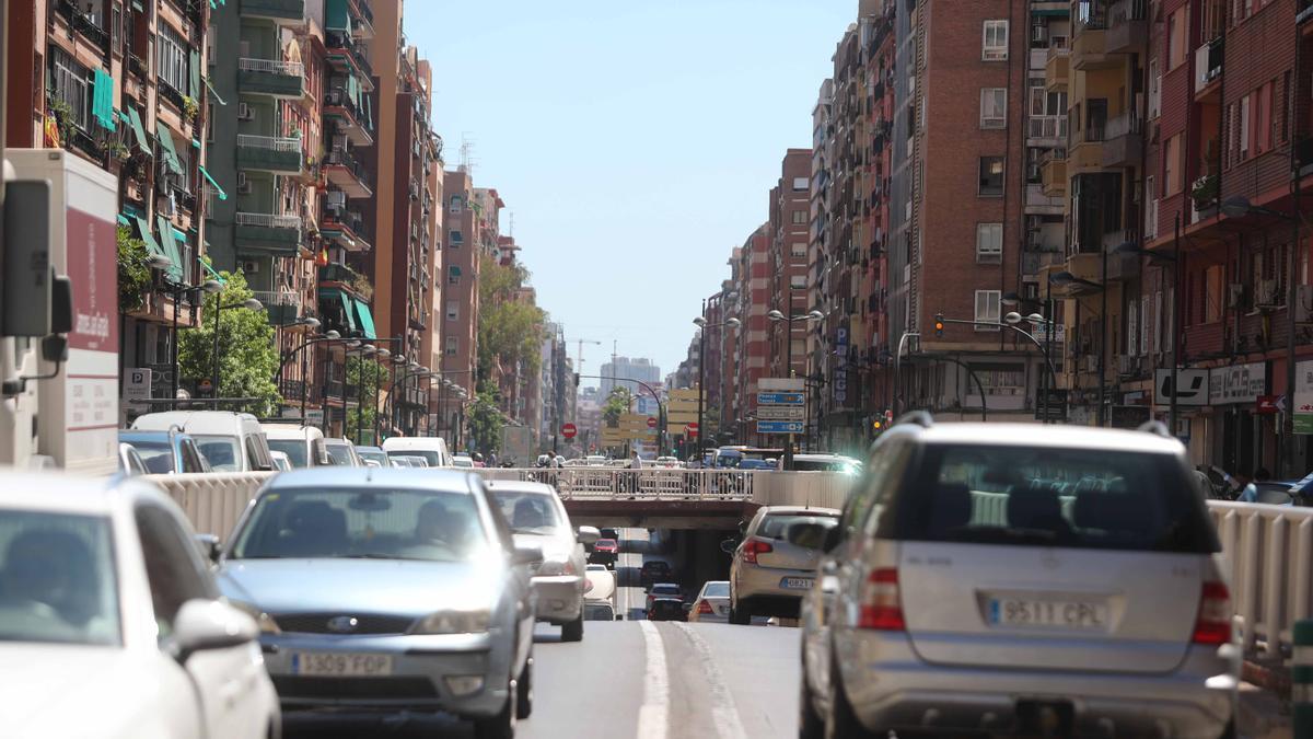 Un accidente obliga a cerrar el túnel Pérez Galdós hacia Campanar