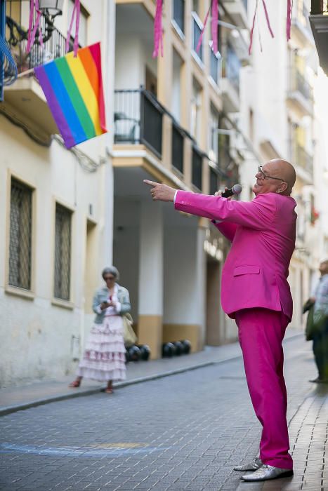 Celebrando el amor libre en Benidorm