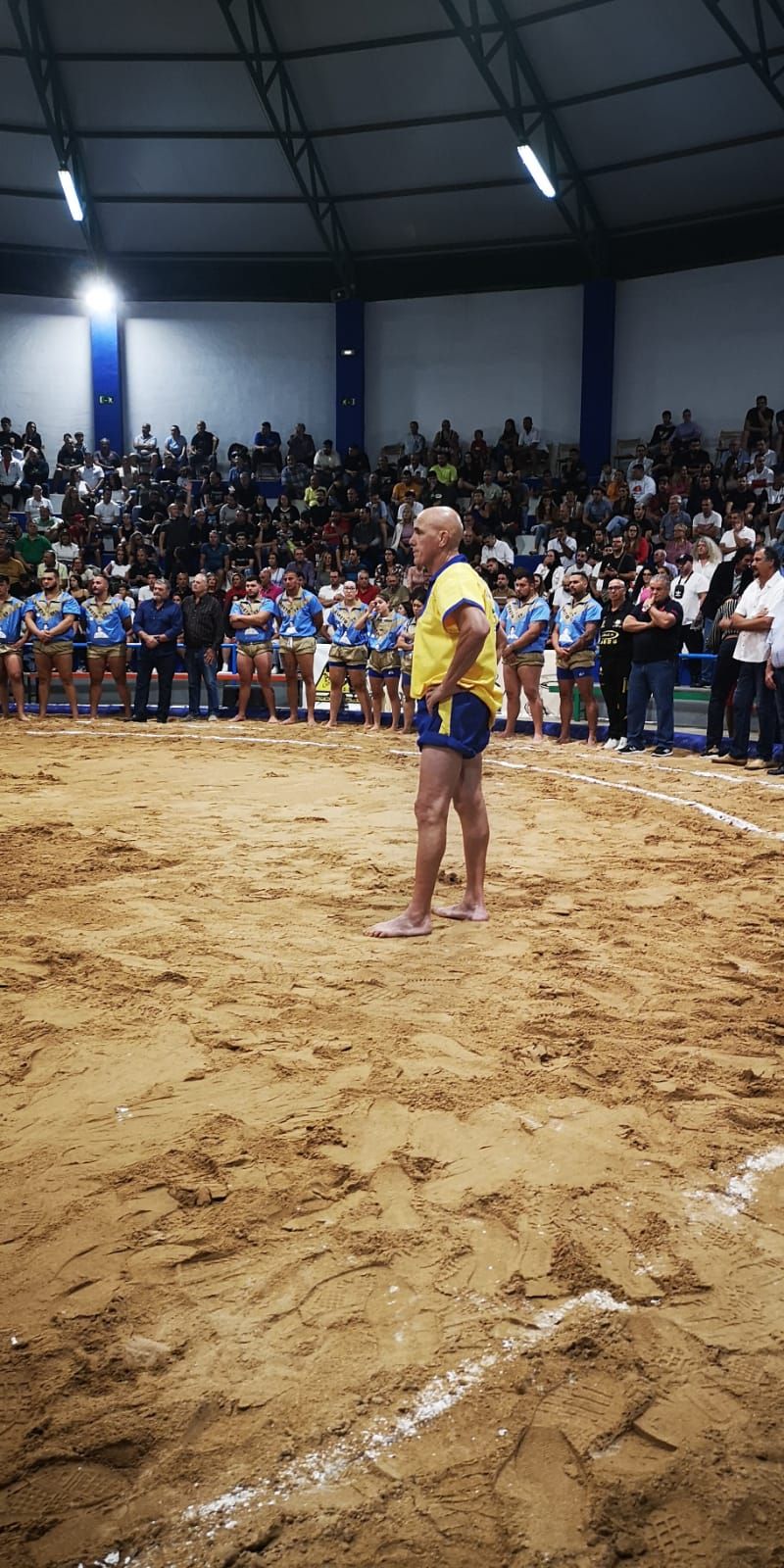 La lucha canaria rinde su sentido homenaje a Loreto IV