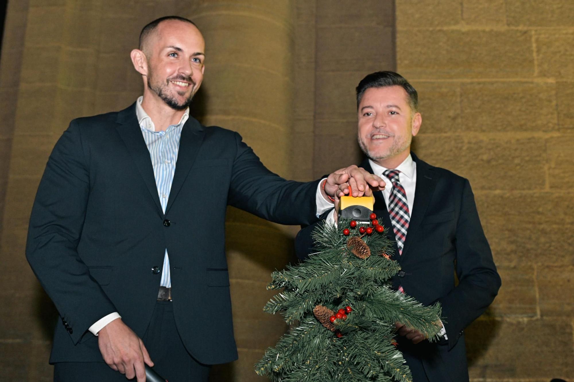 Gáldar brilla en su encendido navideño