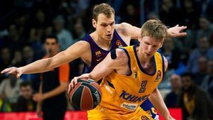 jmexposito47646419 graf6373  barcelona  05 04 2019   el alero esloveno del barc190405232420