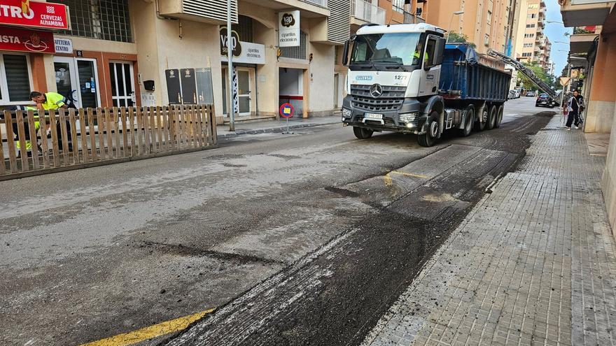 Indignación vecinal por dejar “aislado” el centro de salud de Trencadors en s’Arenal por obras de asfaltado