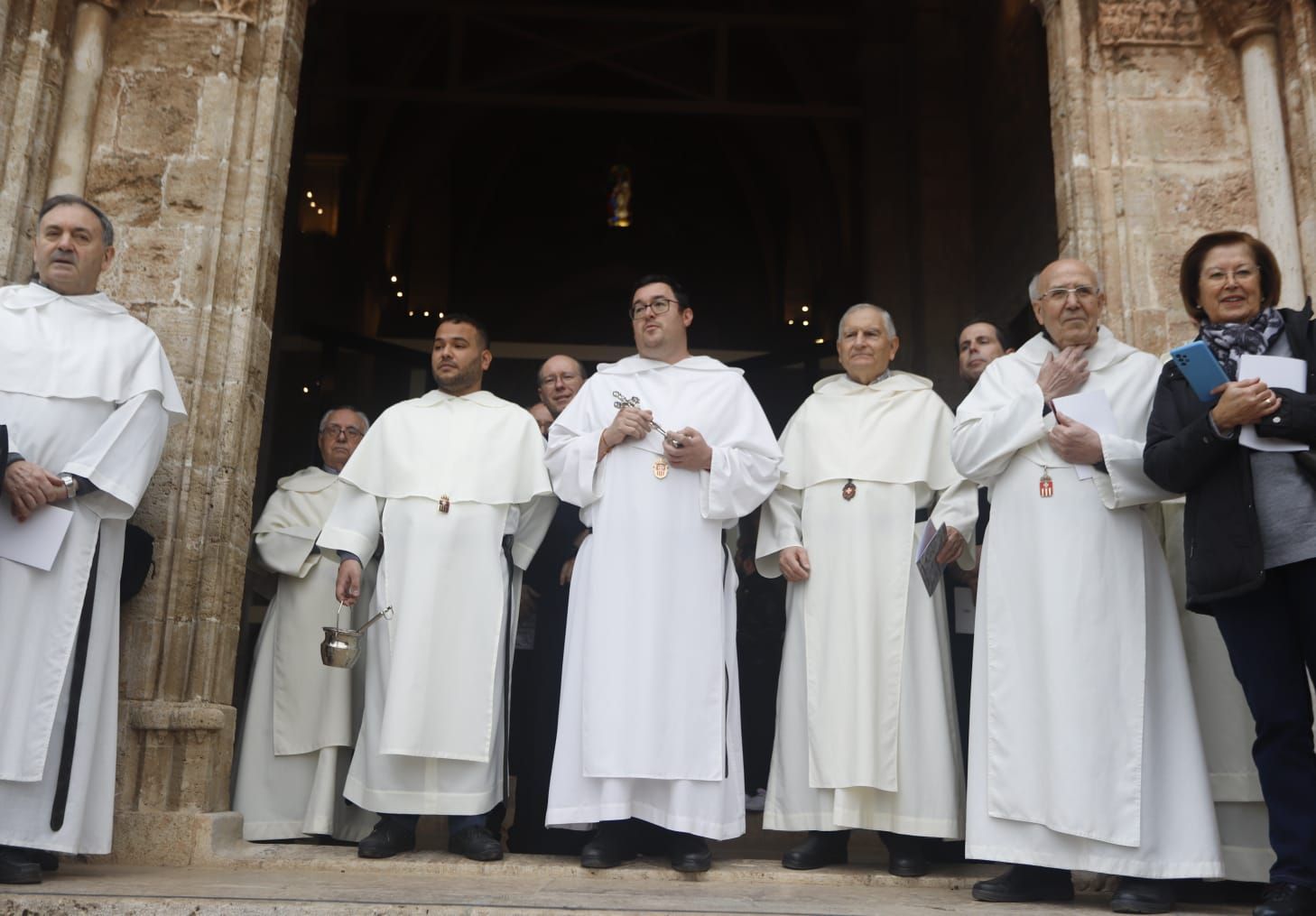 El arzobispo de València, Enrique Benavent visita el monasterio del Puig