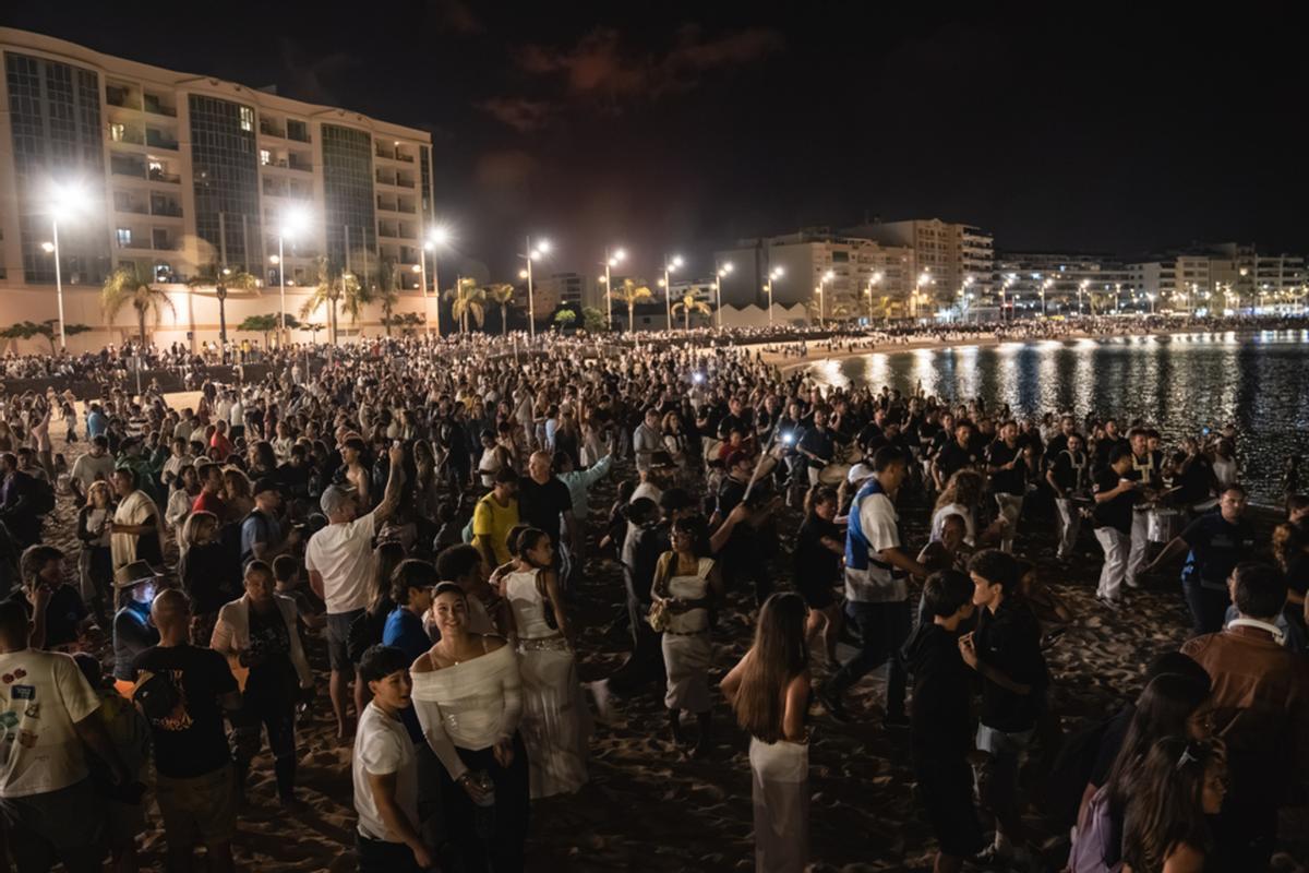 La Noche de San Juan en Arrecife 2026 ,en imágenes La Noche de San Juan en Arrecife 2026 ,en imágenes